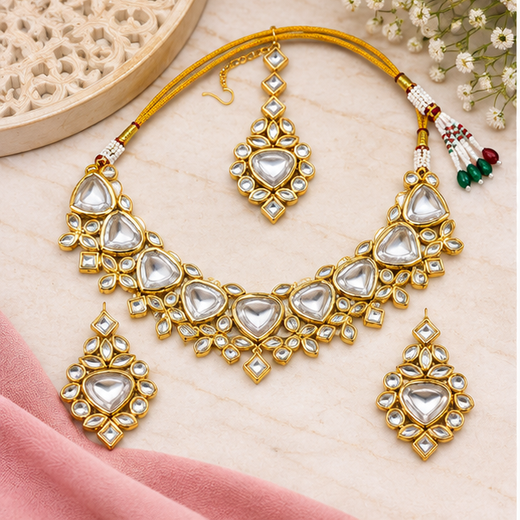 Gold-toned White Kundan Stone heavy Choker - Image 3
