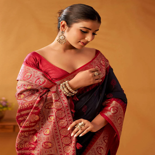 Black Silk Woven Kanjivaram Saree - Image 2