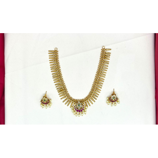 Matte finishing With Kempu Stone pendent Short Necklace