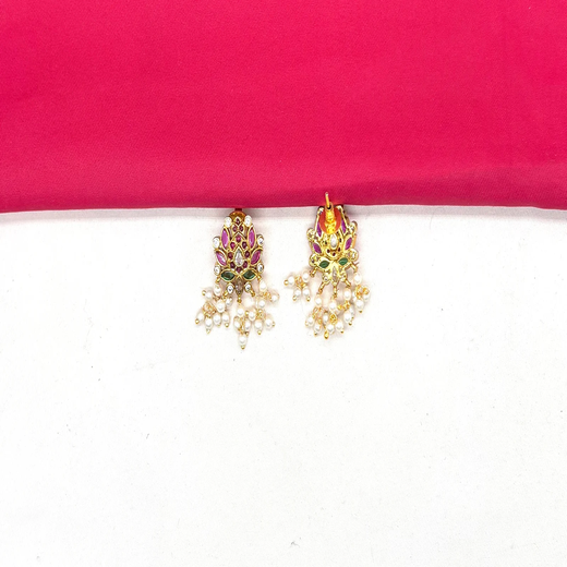 Beautifully designed with Lotus flowers and Guttapusalu clustered pearls Short Haram - Image 3