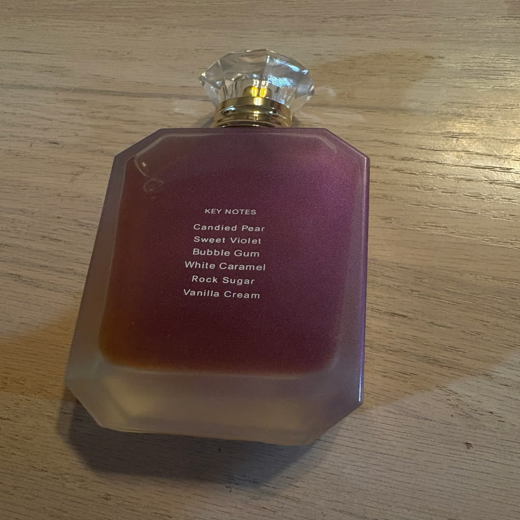 Kayali Vanilla Candy Rock Sugar Eau De Parfum - Image 4