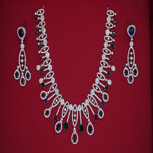 Silver Short Necklace with Stone Details Artificial Jewellery