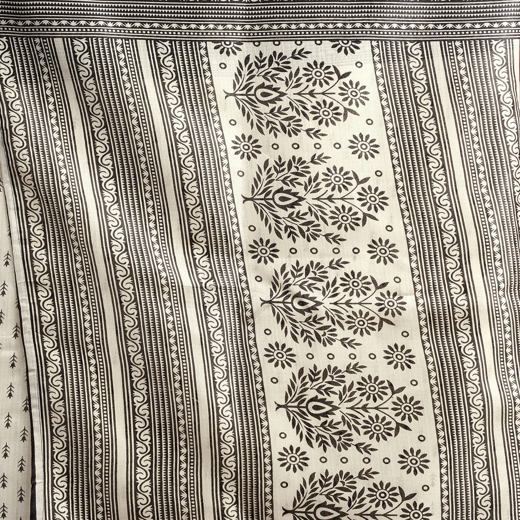 White Cotton Blend Printed Saree - Image 3