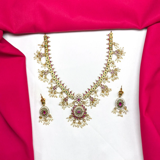 Matte finishing kempu stones with Rice pearls Short Neck;lace - Image 2