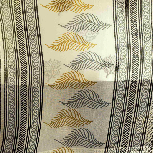 Off White Cotton Blend Printed Saree - Image 3