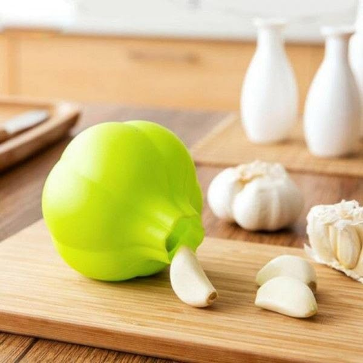 Silicone Garlic Peeler - Image 2