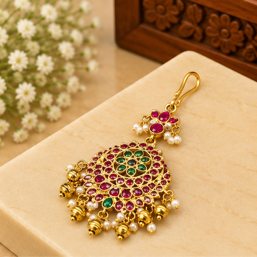 Jadau Kundan Finishing Floral Design Golden Balls Maang Tikka - Image 2