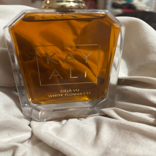 KayAli Deja Vu White Flower 57 Eau de Parfum - Image 2
