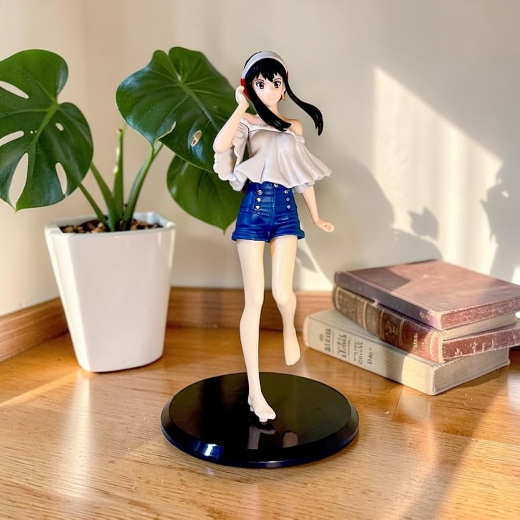 Yor ForgerBeach PVC Figure - Image 2