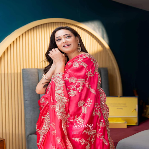 Shweta Tiwari Blush Pink Sequin Embroidered Silk Saree - Image 2