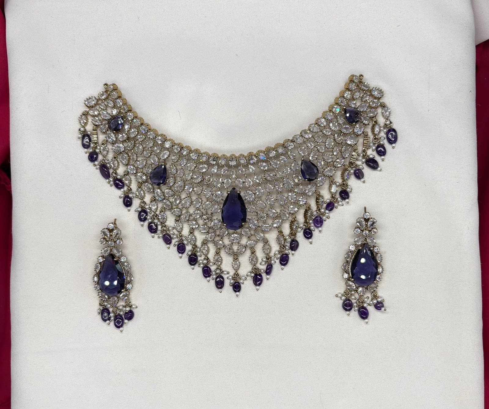 Victorian finishing uncut diamond with baby pink stones (Choker)Necklace