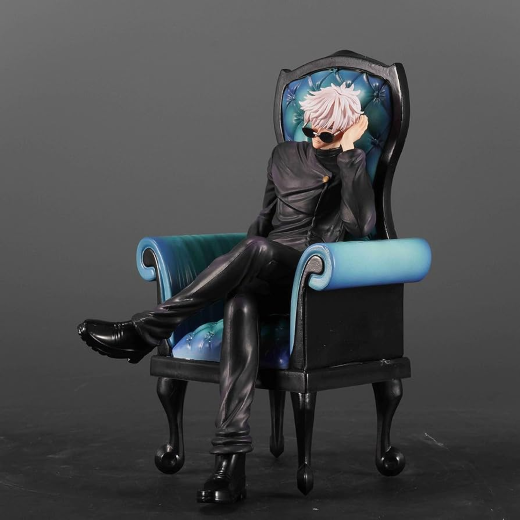 Hgojo on Sofa - Image 2