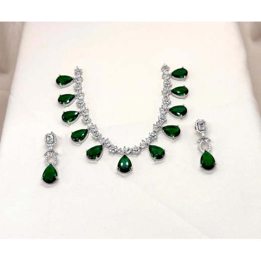 Silver AD Green Stones Short Necklace