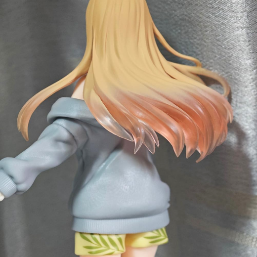 Kitagawa Marin grey jacket Figure Statue - Image 4