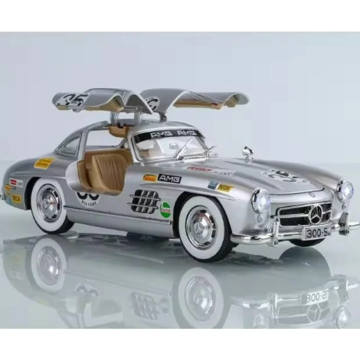 OK Toys Imported Mercedes-Benz 300SL Classic Car – 35th Edition 1:18 - Image 4