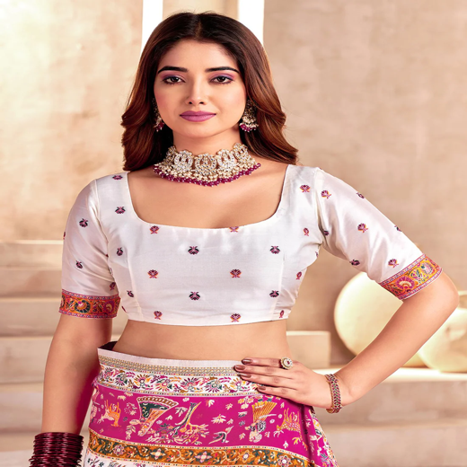 Off White Silk Woven Patola Saree - Image 2