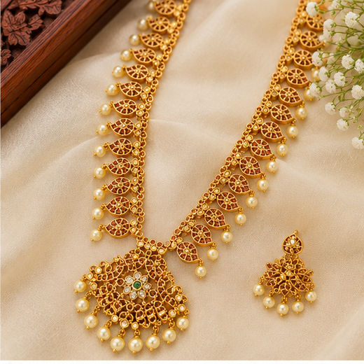 Gold Leaf Pearl Necklace Set - Image 2