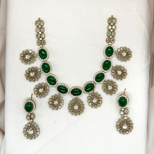 Victorian Green Mossnite stone's short Neckalce - Image 3