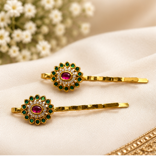 Victorian finishing With Small Green Stones Hair Clip