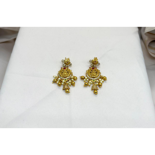 Gold short Necklace - Image 2