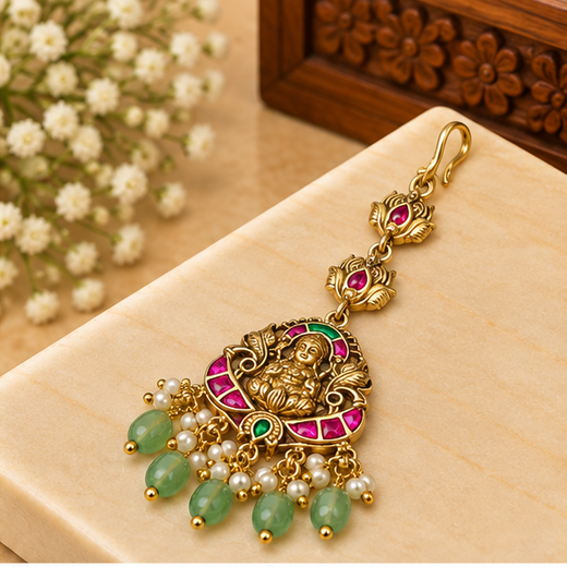 Jadau Kundan Finishing Lord Lakshmi With Green Beads Maang Tikka - Image 2