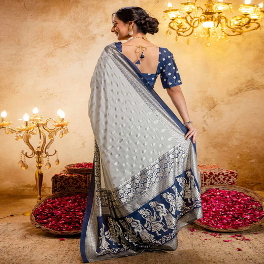 Off White Crepe Silk Foil Printed Saree - Image 4