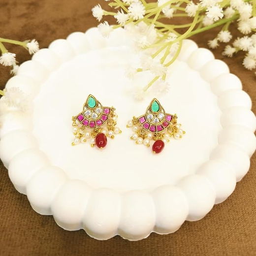 Jadau Kundan with white pearls and Red drop Earring - Image 2