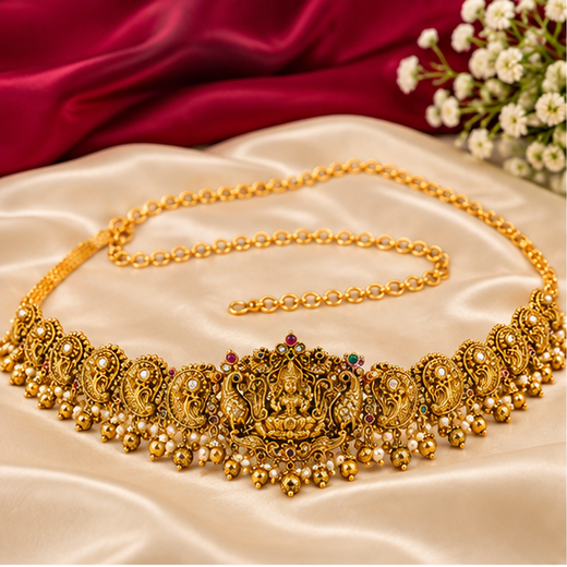 Nakshi Finishing With Lord Lakshmi And Flower Designed Chain Vaddanam