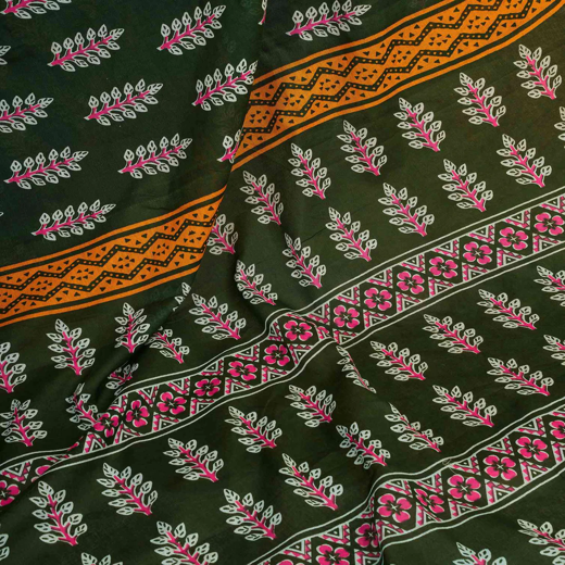 Ready To Wear Green Cotton Printed Saree - Image 3