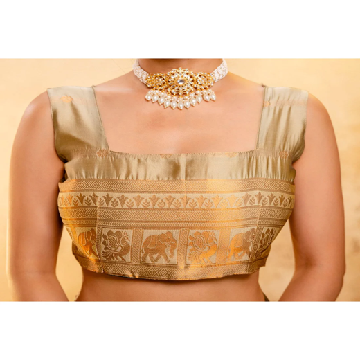 Dark Green Silk Woven Kanjivaram Saree - Image 2