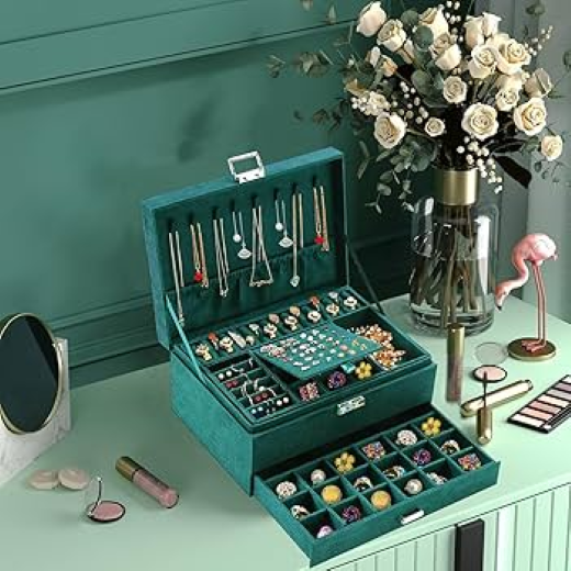 Velvet Jewellery Box - Image 4