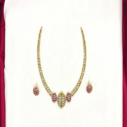 Matte finishing Hasli with Ad stone Choker