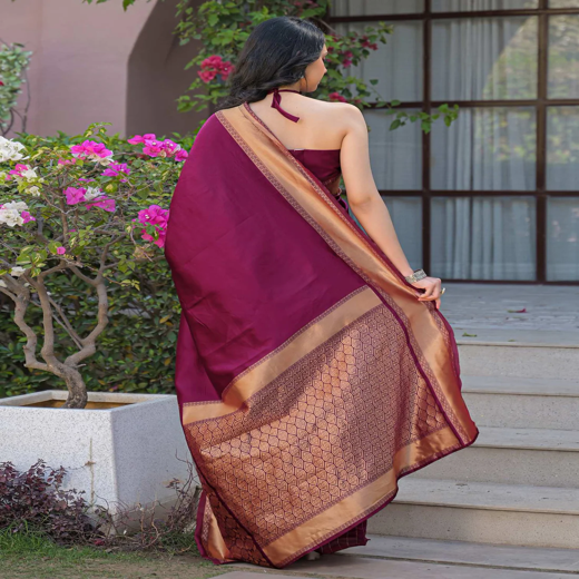 Purple Silk Woven Kanjivaram Saree - Image 4