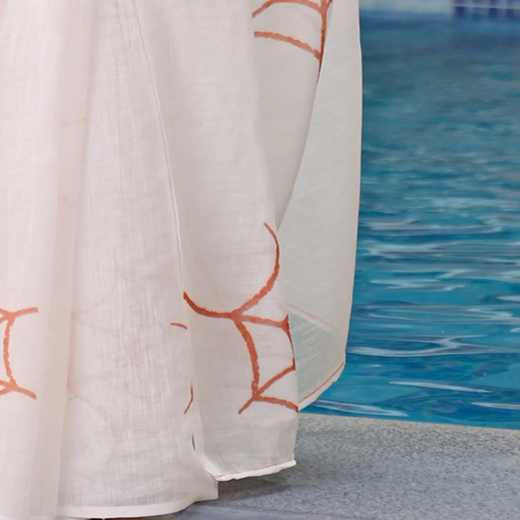 Off White Linen Printed Saree - Image 3
