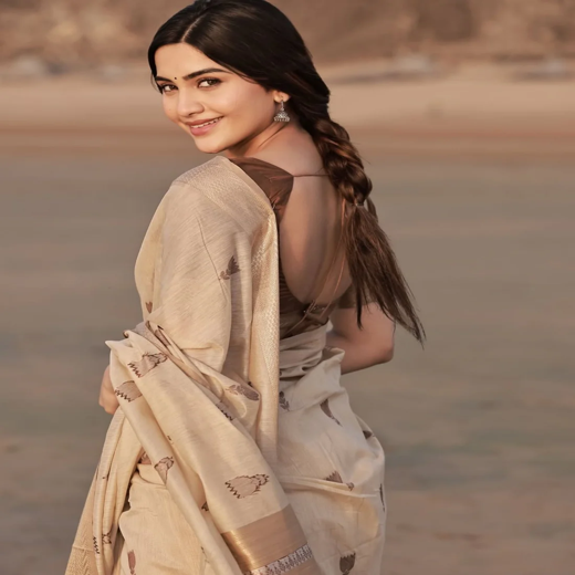 Tina Datta Beige Cotton Woven Zari Saree - Image 3