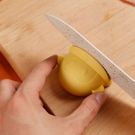Cartoon Shaped Knife Sharpener (Pack of 3) - Image 4