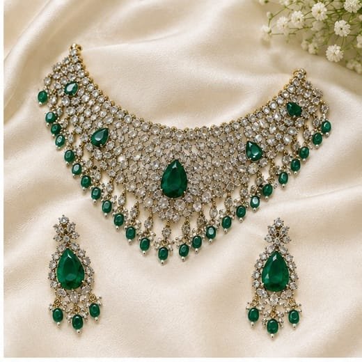 Victorian finishing uncut diamond with Green stones (Choker)Necklace - Image 2