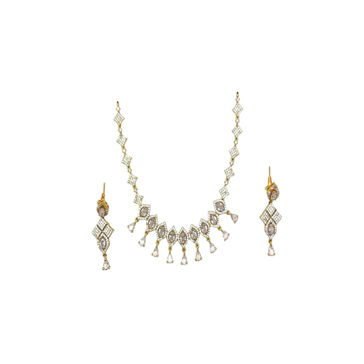 Matte finishing white stones with American Diamonds short Necklace