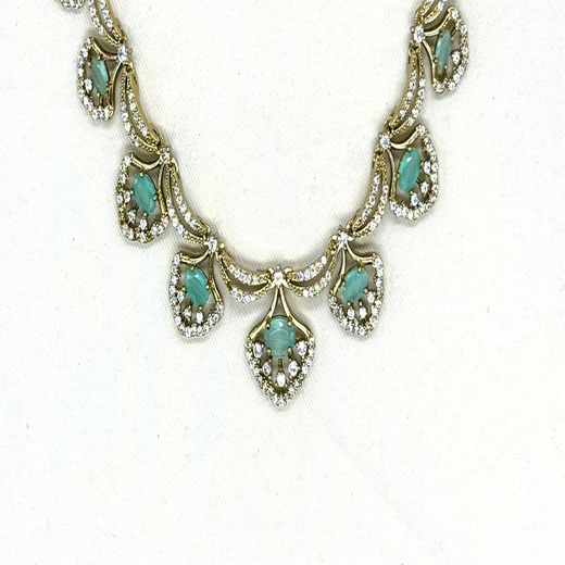 Victorian Mint-Green-Stone Short Necklace - Image 2
