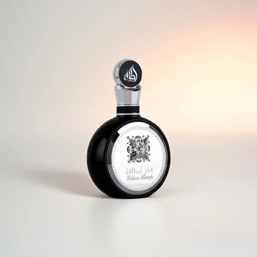 Lattafa Fakhar Black Eau De Parfum - Image 4