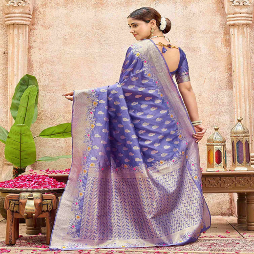Lavender Silk Woven Banarasi Saree - Image 4