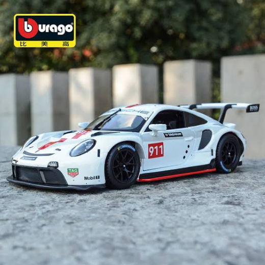 Burago1:24 Porche 911 RSR Car - Image 4
