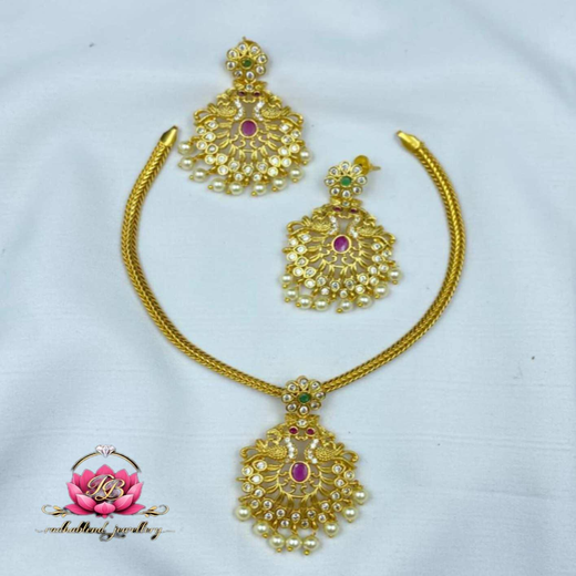 Gold Short Necklace - Image 4