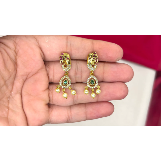 Matte finishing American Diamonds with Elephant finish Lord Lakshmi Short Kanti Necklace - Image 3