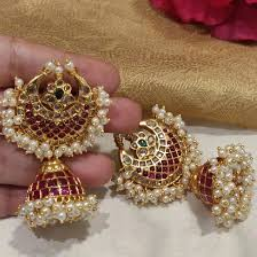 Cluster Pearl Kemp jhumkas