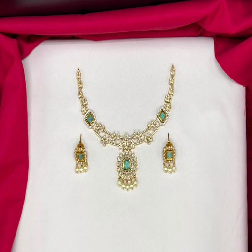 Matte finishing mint-green stones with pearls short Necklace