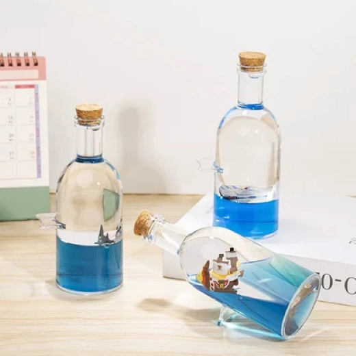 Big Round glass bottle luffy ship showpeice