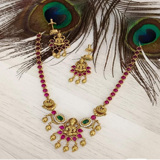 Matte finishing Pink Stones With Lord Lakshmi Short Necklace - Image 4