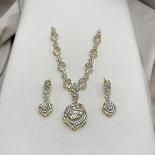 Gj Polish Short Necklace