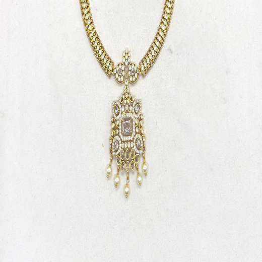 Matte finishing American Diamonds with Central White stone Short Kanti Necklace - Image 2